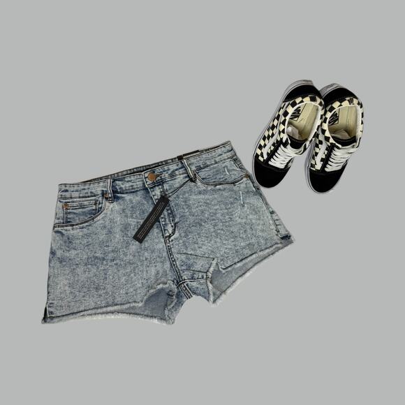 SeeThruSoul Denim Jean Shorts | Acid Light Wash | High Rise | Boyfriend Short - Picture 1 of 4